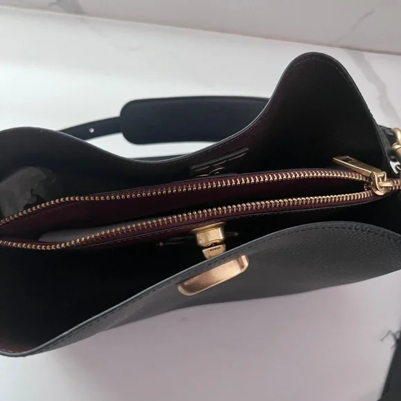 Coach Willow Shoulder Bag Black Pebble Leather Turnlock Matte Gold + Strap - Picture 9 of 16